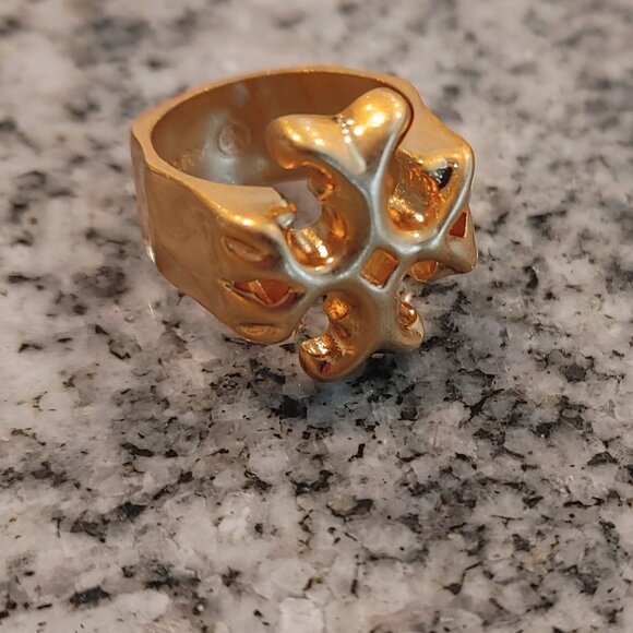 Tory Burch Ring Size 6 - Picture 4 of 16